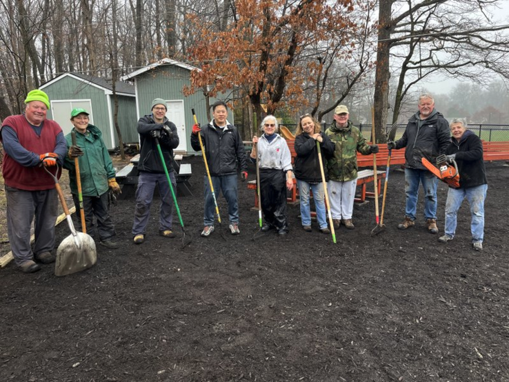 photo of volunteers